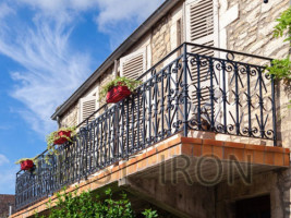 U Shape Wrought Iron Balcony Railing