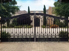 Custom Main Iron Gate for Villa